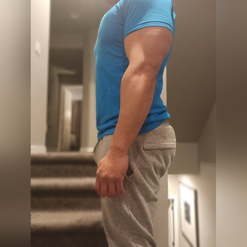 V-neck cotton blend fitted t-shirt - Picture 2 of 5